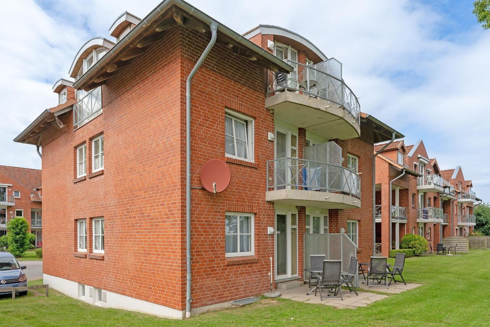 Ferienwohnung Ostseebutt Mit Terrasse Im Kaiserhof 2 Келенхузен Екстериор снимка